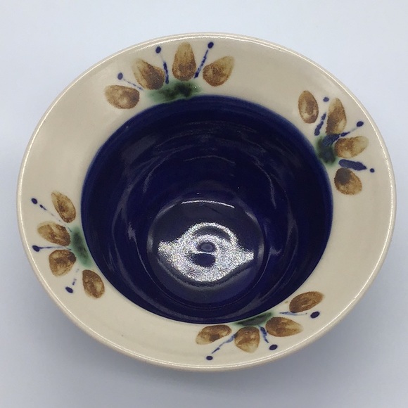 Handcrafted Studio Pottery Nesting Serving Bowls - Picture 7 of 8